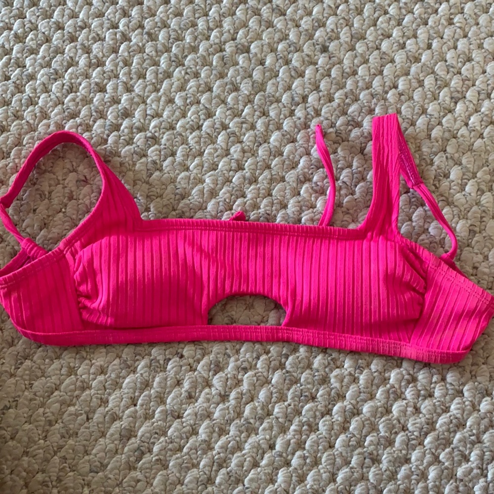Pink bikini top